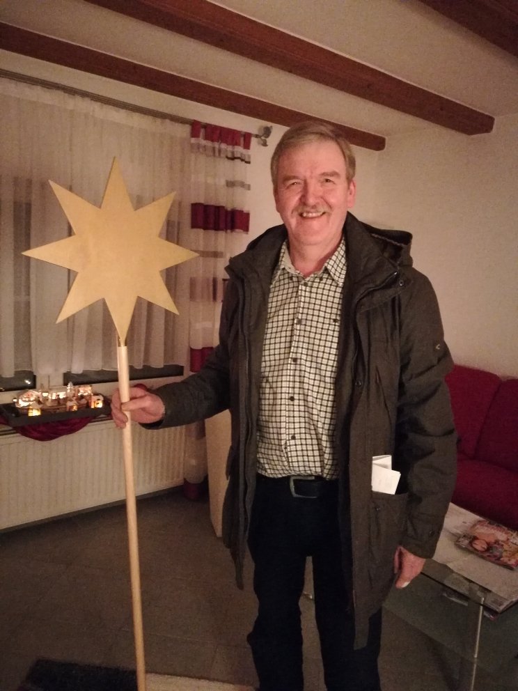 Rainer Sulzbach mit neuem Stern (c) Uta Köpp