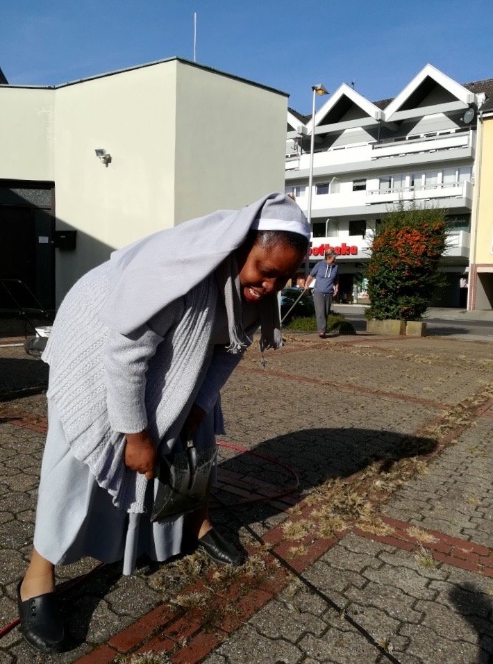 Schwester Justina bei der Arbeit (c) Uta Köpp