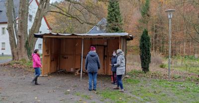 Aufbau der Hütte