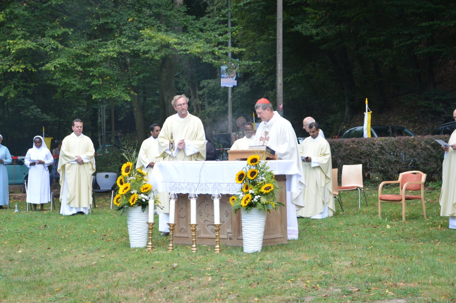 Rochusfest_Weihrauchinzens Altar (c) Martina Sedlaczek