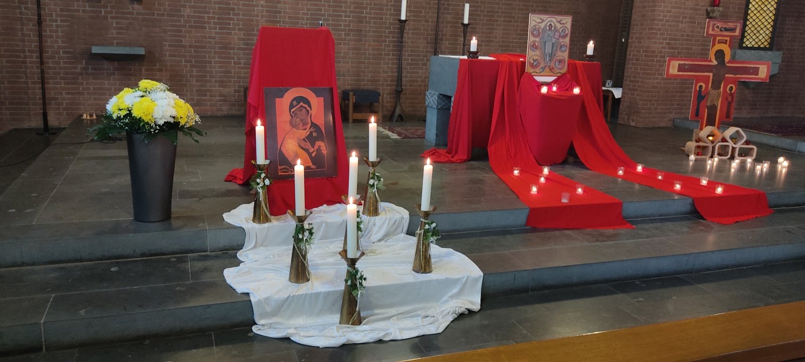 Taizé-Gebet St. Hedwig (c) Martina Sedlaczek