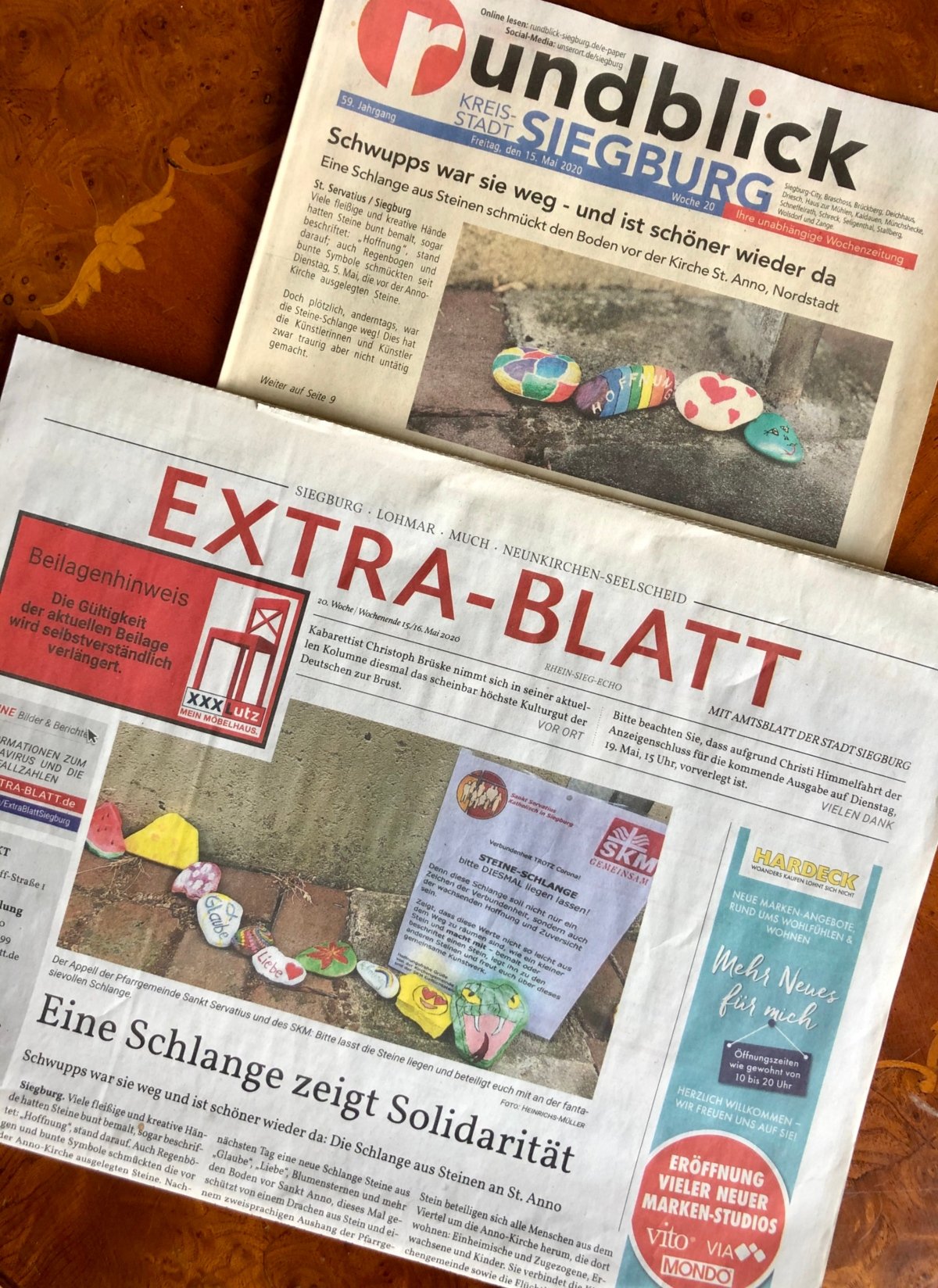 Artikel über die neue Steine-Schlange (c) Gabi Pöge