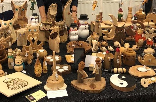 Kunsthandwerkermarkt (c) Uta Köpp