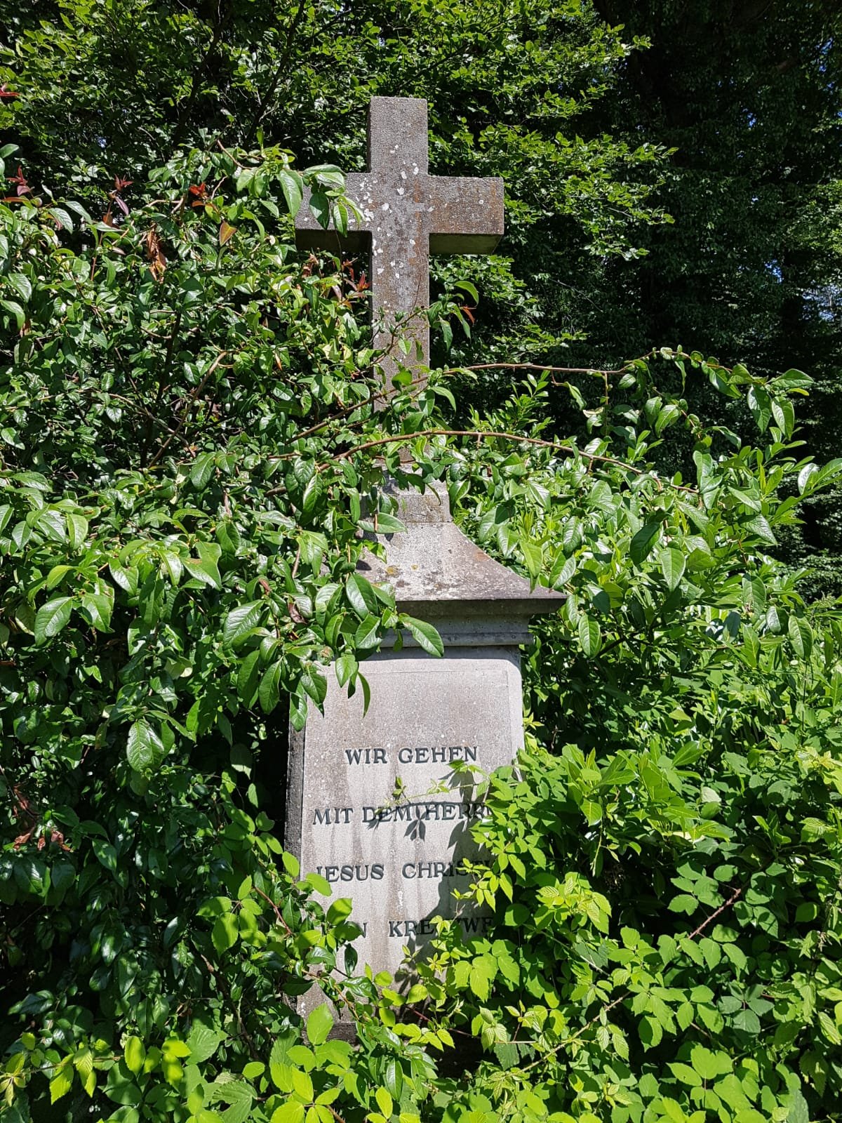 In Ittenbach ein Hinweis auf Kreuzweg (c) Andrea Schubert