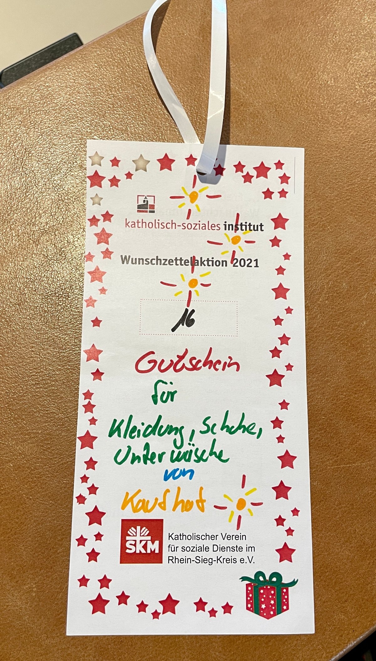 Weihnachtswunschbaum im KSI (c) Gabi Pöge