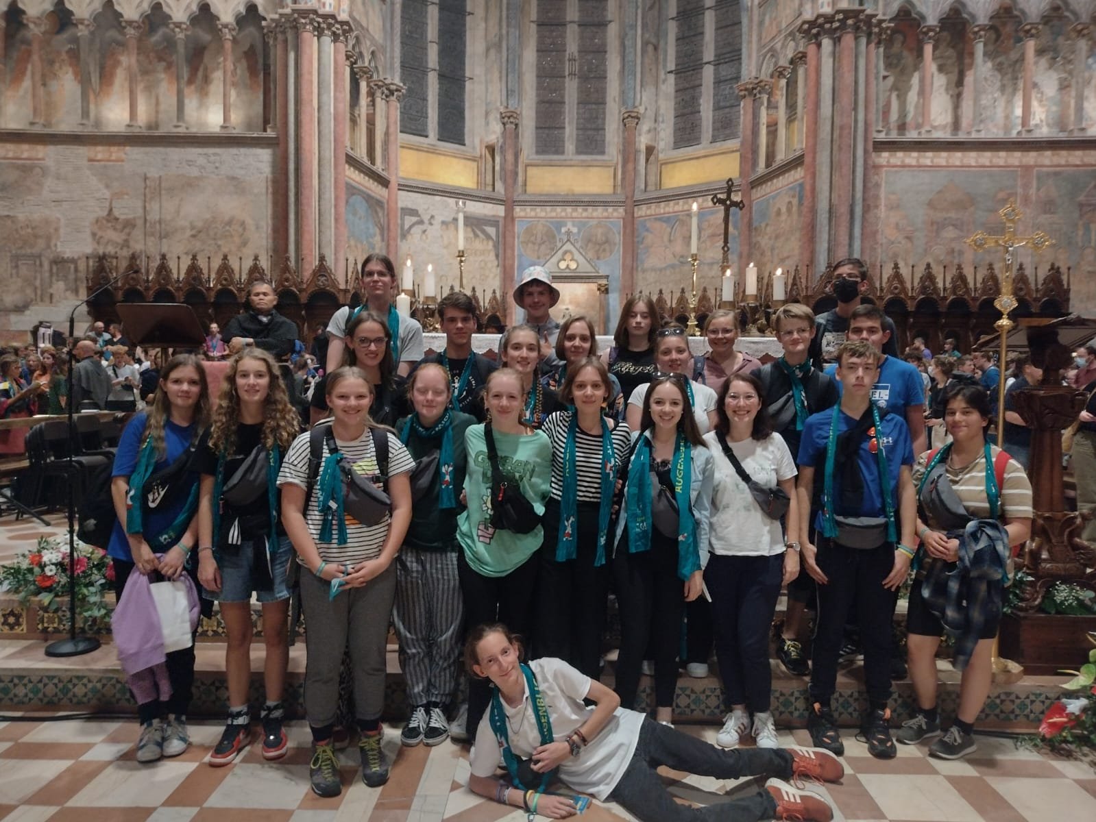 Romwallfahrt Gruppenbild Assisi (c) die Messdiener-Leiterrunde