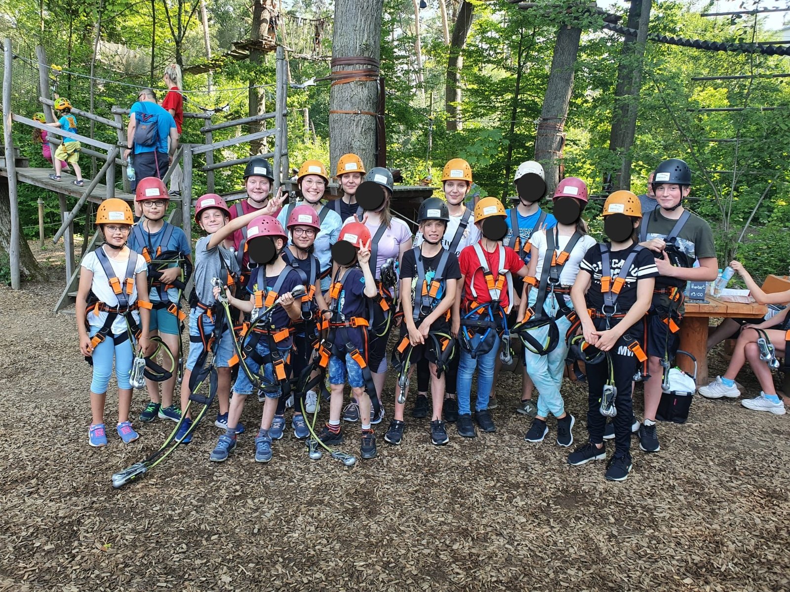 Messdiener Kletterwald Gruppenfoto_Juli 2022 (c) die Messdiener-Leiterrunde