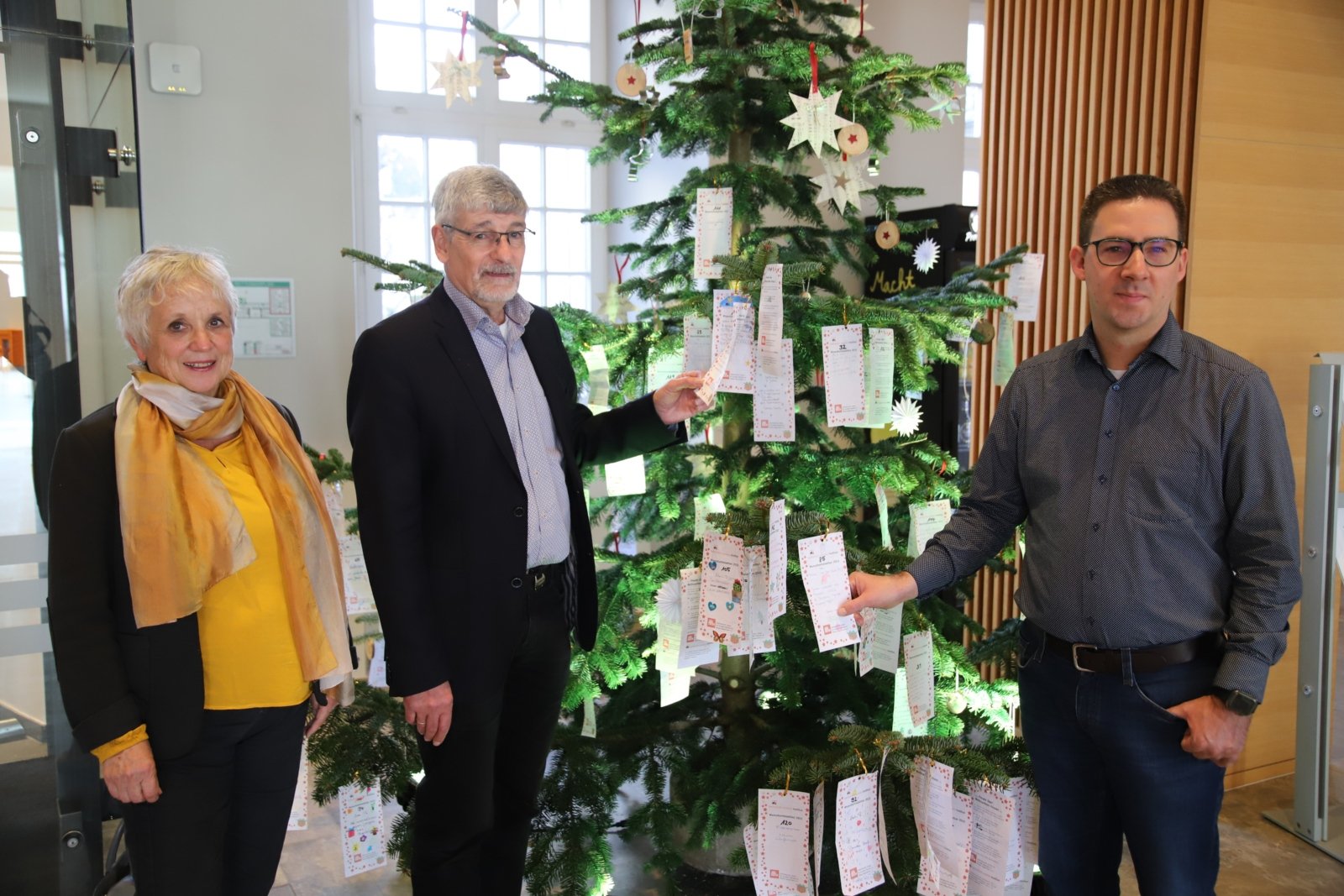 Weihnachtswunschbaum im KSI (c) Andreas Kaul