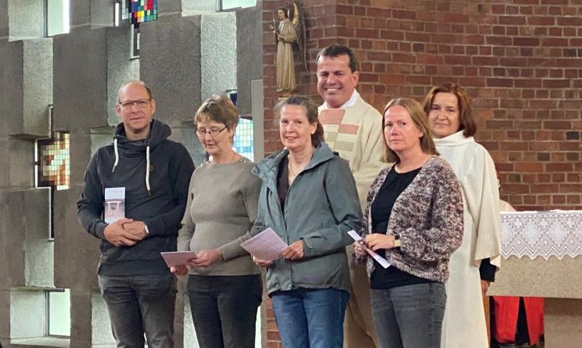 Neue Kommunionhelfer Braschoß (c) Christina Schmidt