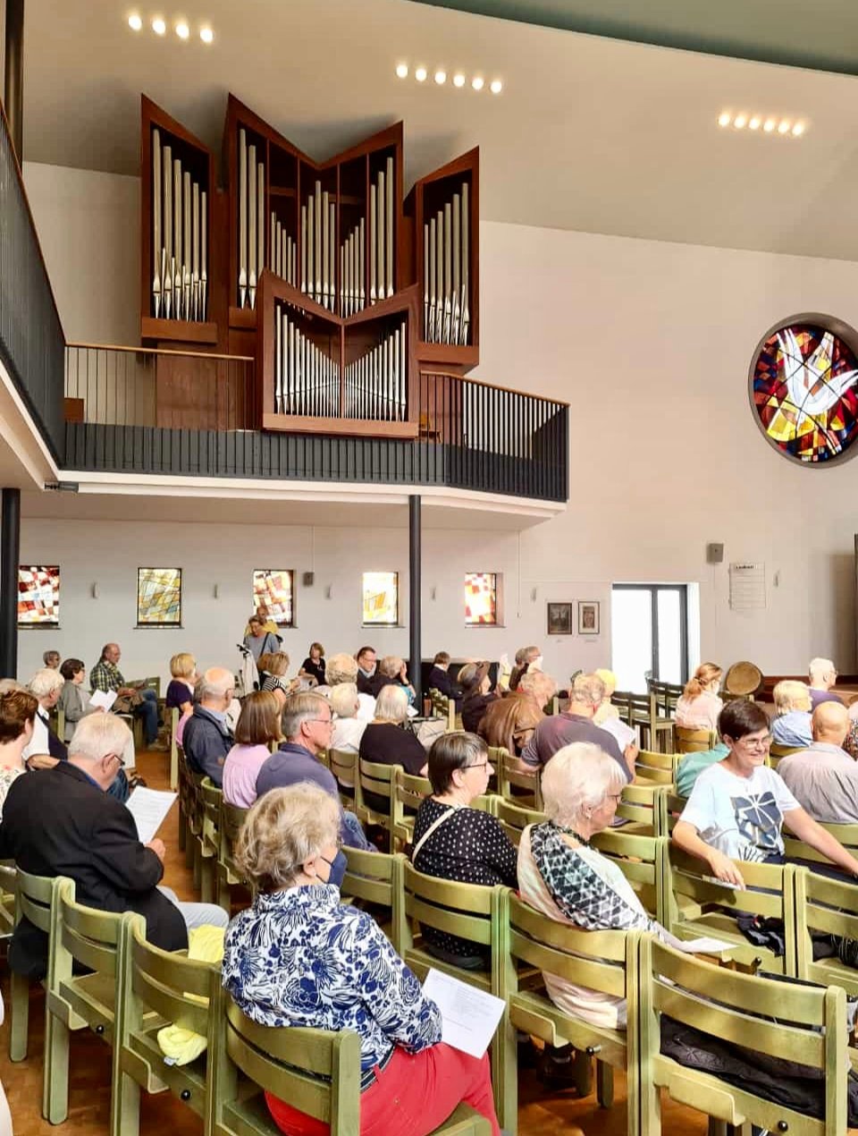 Orgelspaziergang in der Auferstehungskirche (c) Guido Harzen