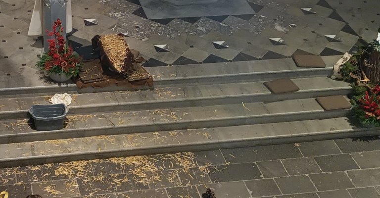 Kleinkindgottesdienst_Servatius_2023_Stroh (c) Martina Sedlaczek