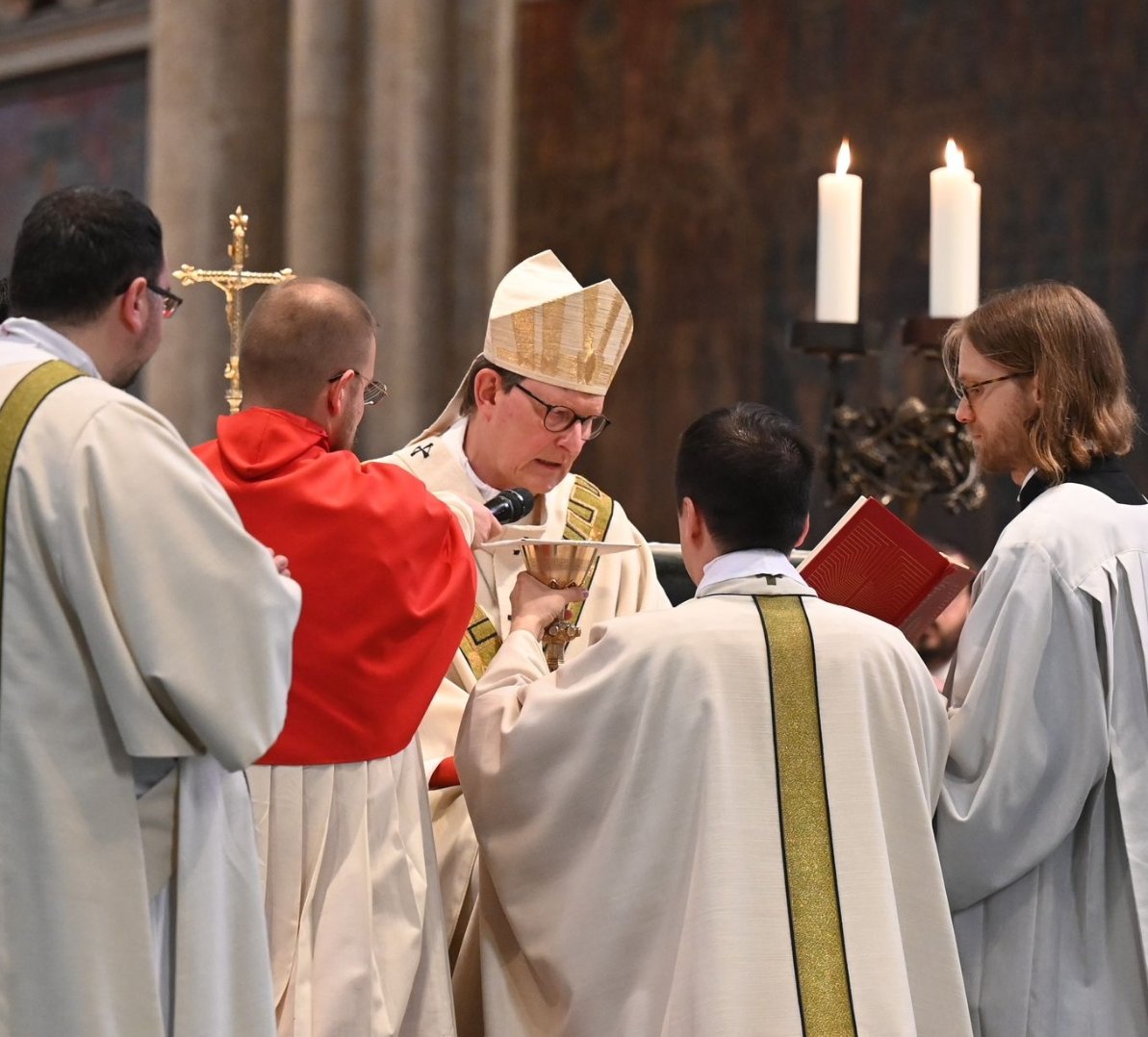 2024_Priesterweihe Johannes Shimizu7 (c) Beatrice Tomasetti