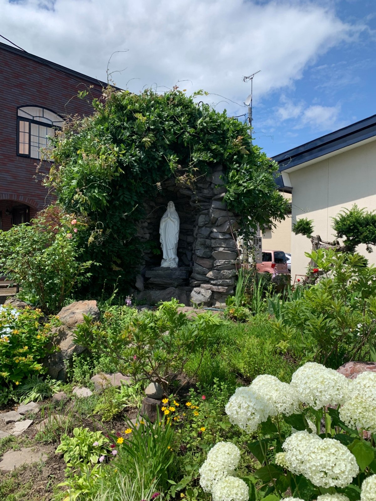 5. Lourdesgrotte Japan - Die Marienverehrung ist in der japanischen Kirche stark ausgeprägt (c) Johannes Shimizu