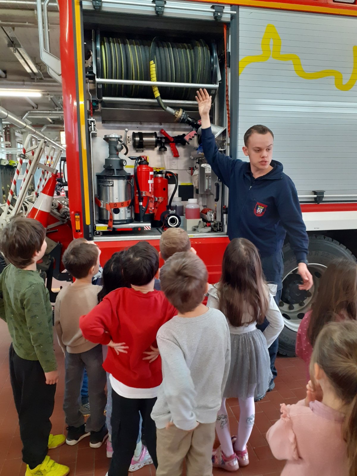 Feuerwehrbesuch2_KiTa Liebfrauen_Luzia Kannengießer (c) Luzia Kannengießer