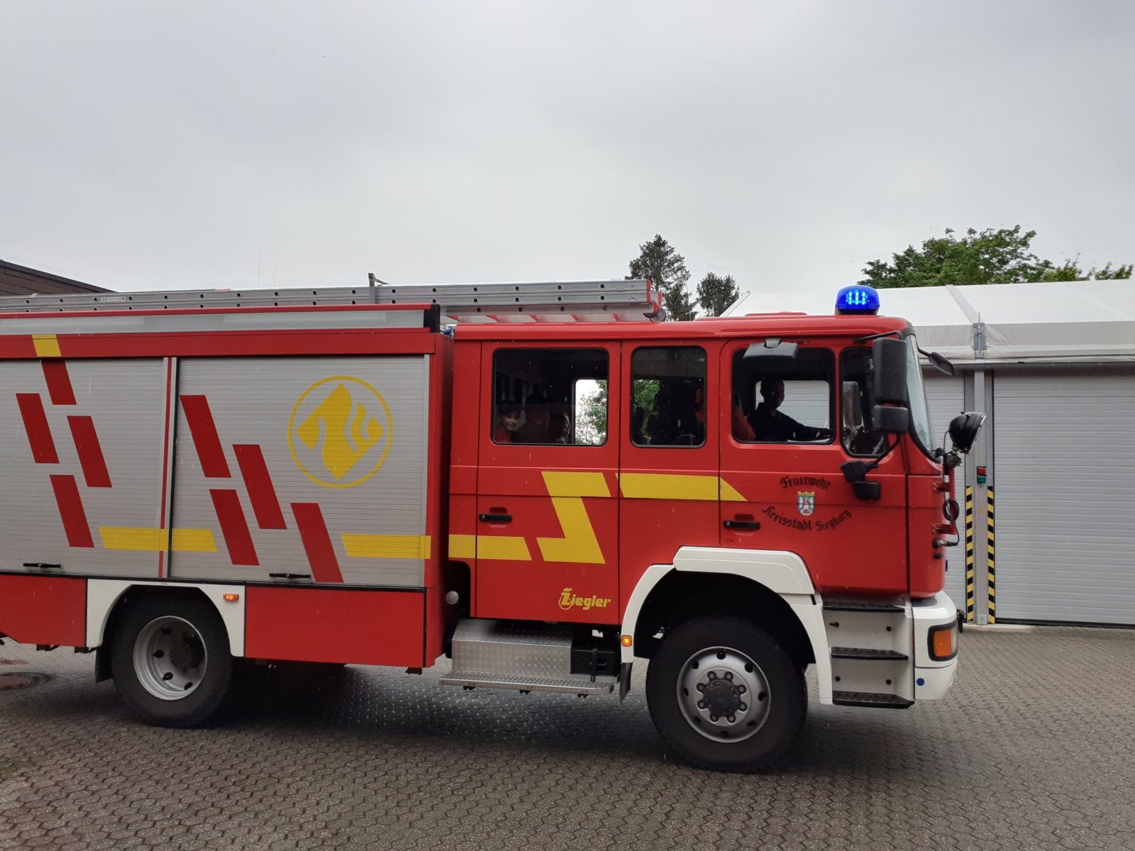 Feuerwehrbesuch5_KiTa Liebfrauen (c) Luzia Kannengießer