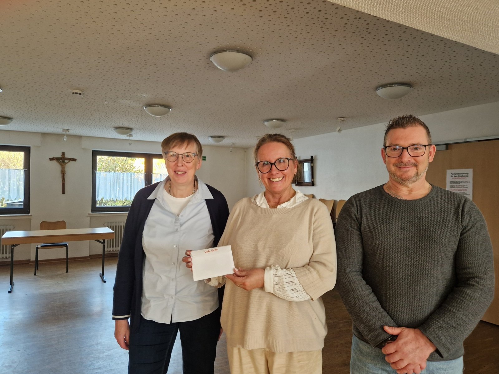 Spende an Siegburg hilft (c) Uta Köpp