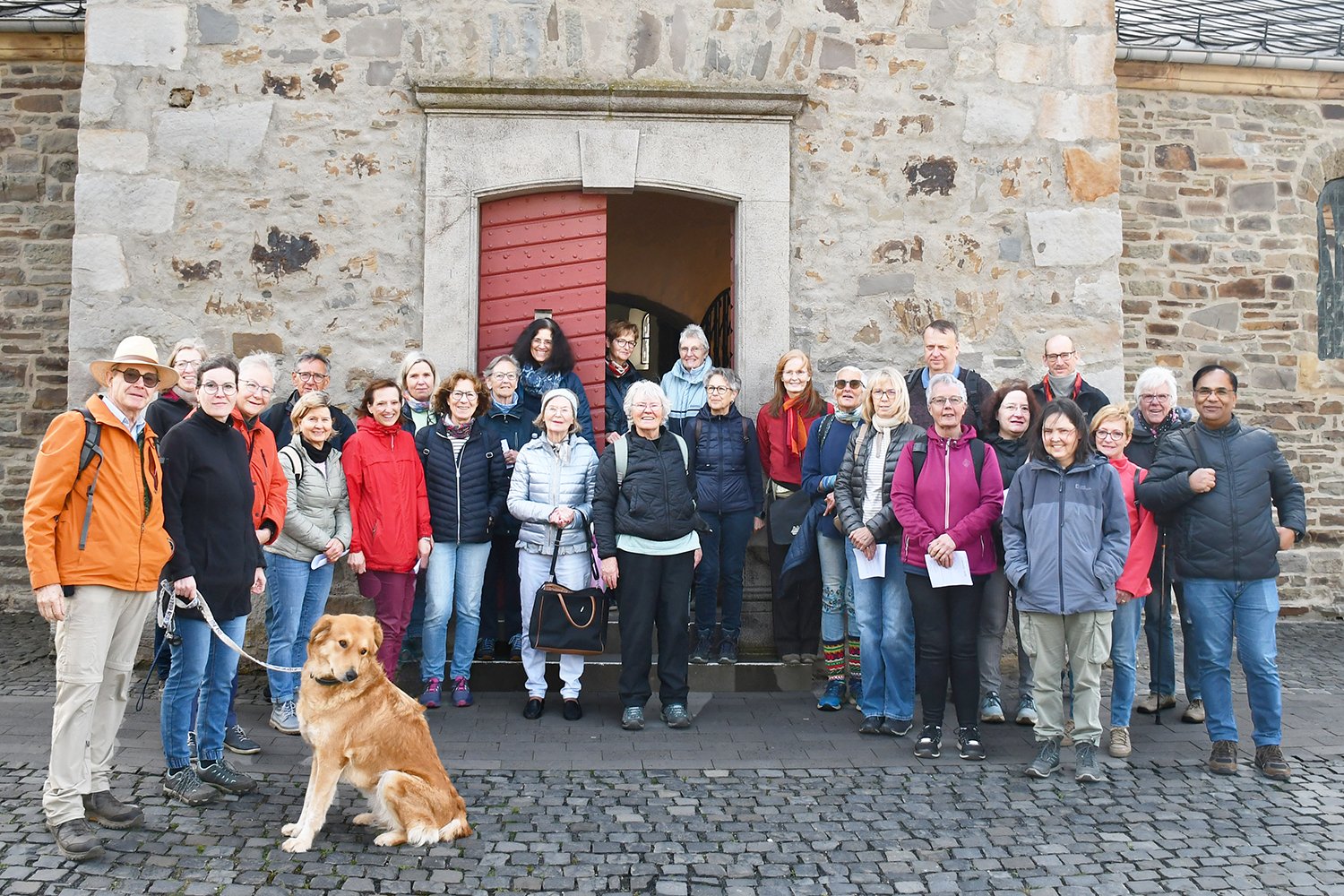 Bild 1_1. Station_St. Johannes Lohmar (c) Ulrike Clever