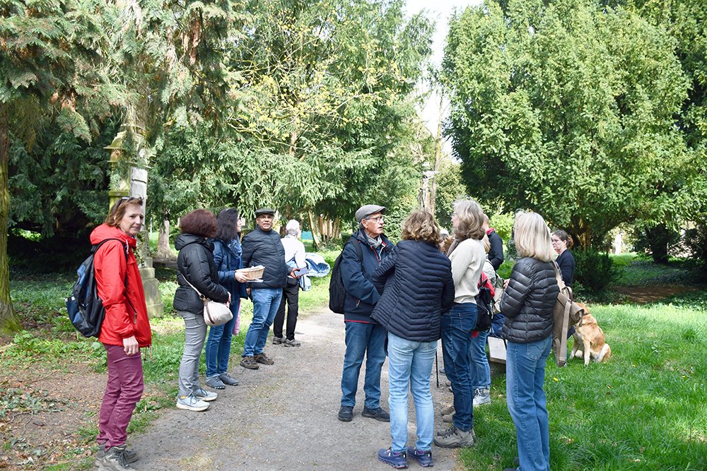 Bild 3_3. Station_Alter Friedhof Sgb (c) Ulrike Clever