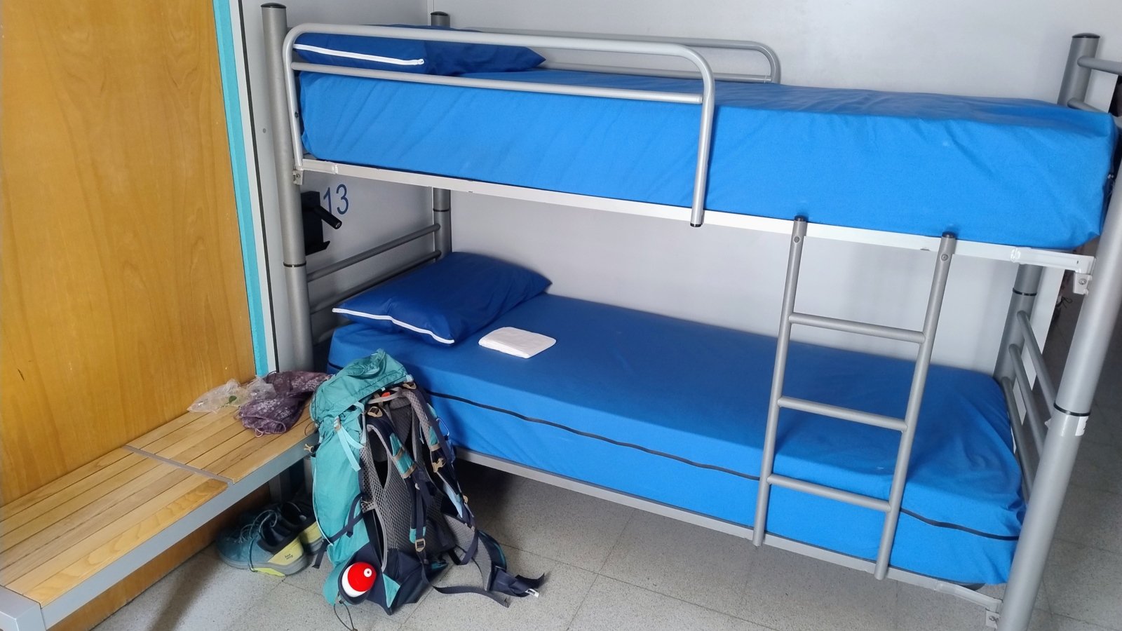 Rucksack und Bett (c) Martina Sedlaczek