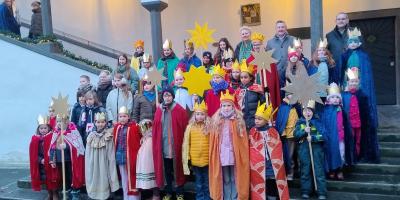 2026_Sternsinger_Gruppenfoto