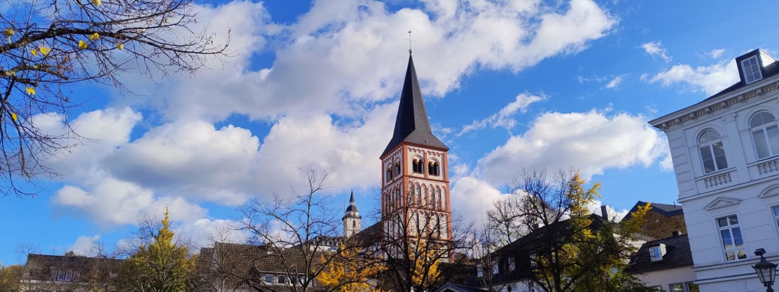 Servatiuskirche vom Markt_2025-11 (c) Martina Sedlaczek
