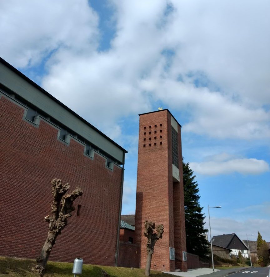 Kirche St. Mariä Namen in Braschoß (c) Martina Sedlaczek