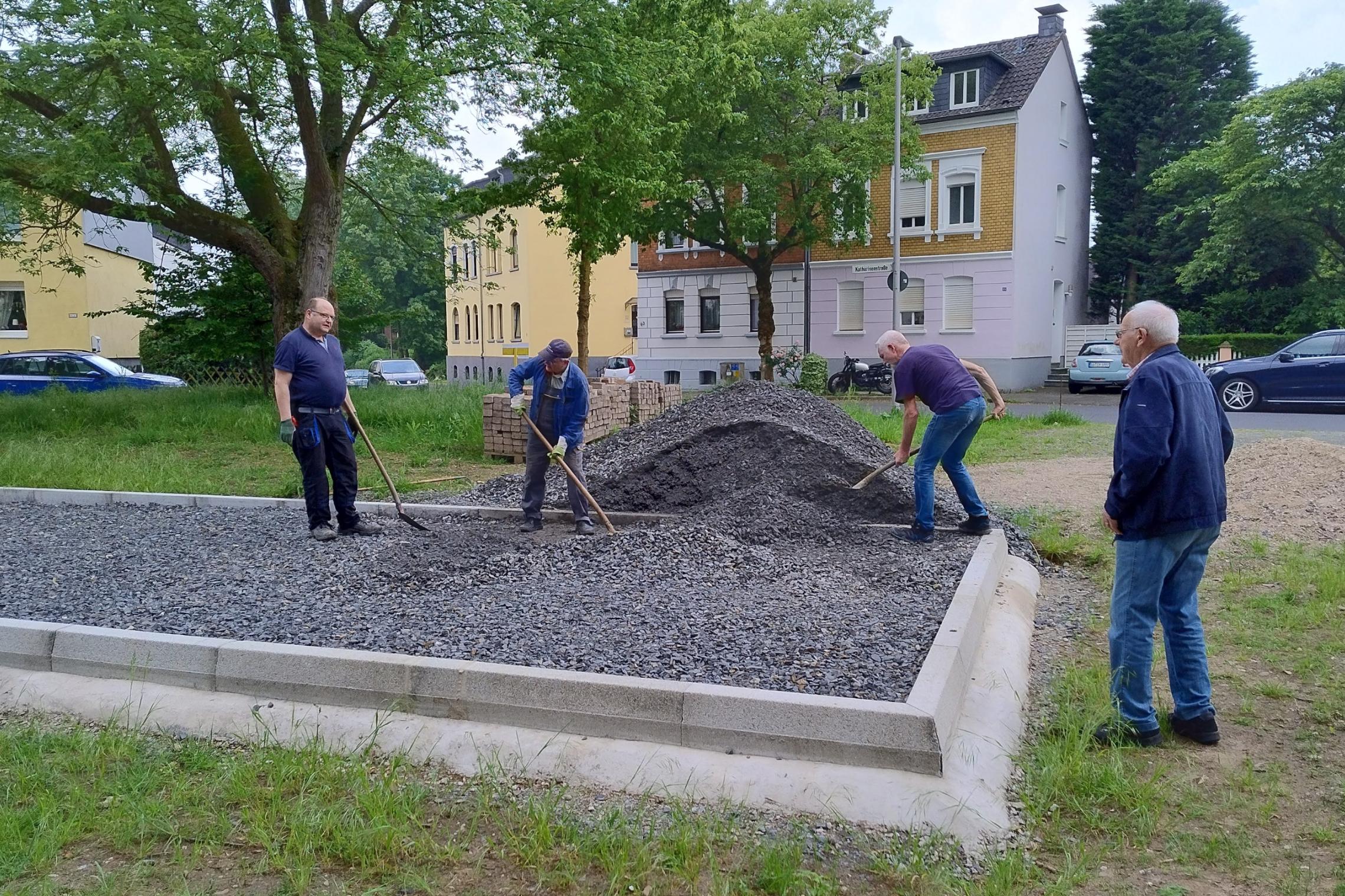 20240518_HedwigsGarten-Kies-Boulebahn