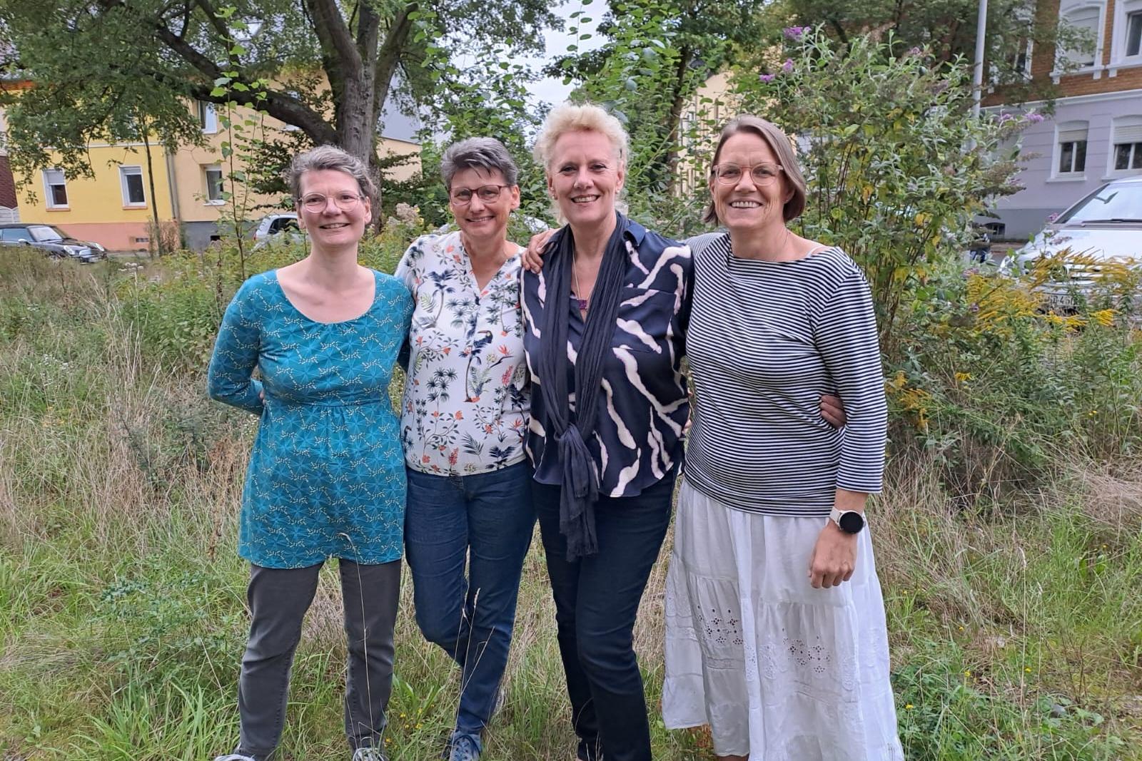 HedwigsGarten_Kerntea_Andrea-Schulze-Roebbecke