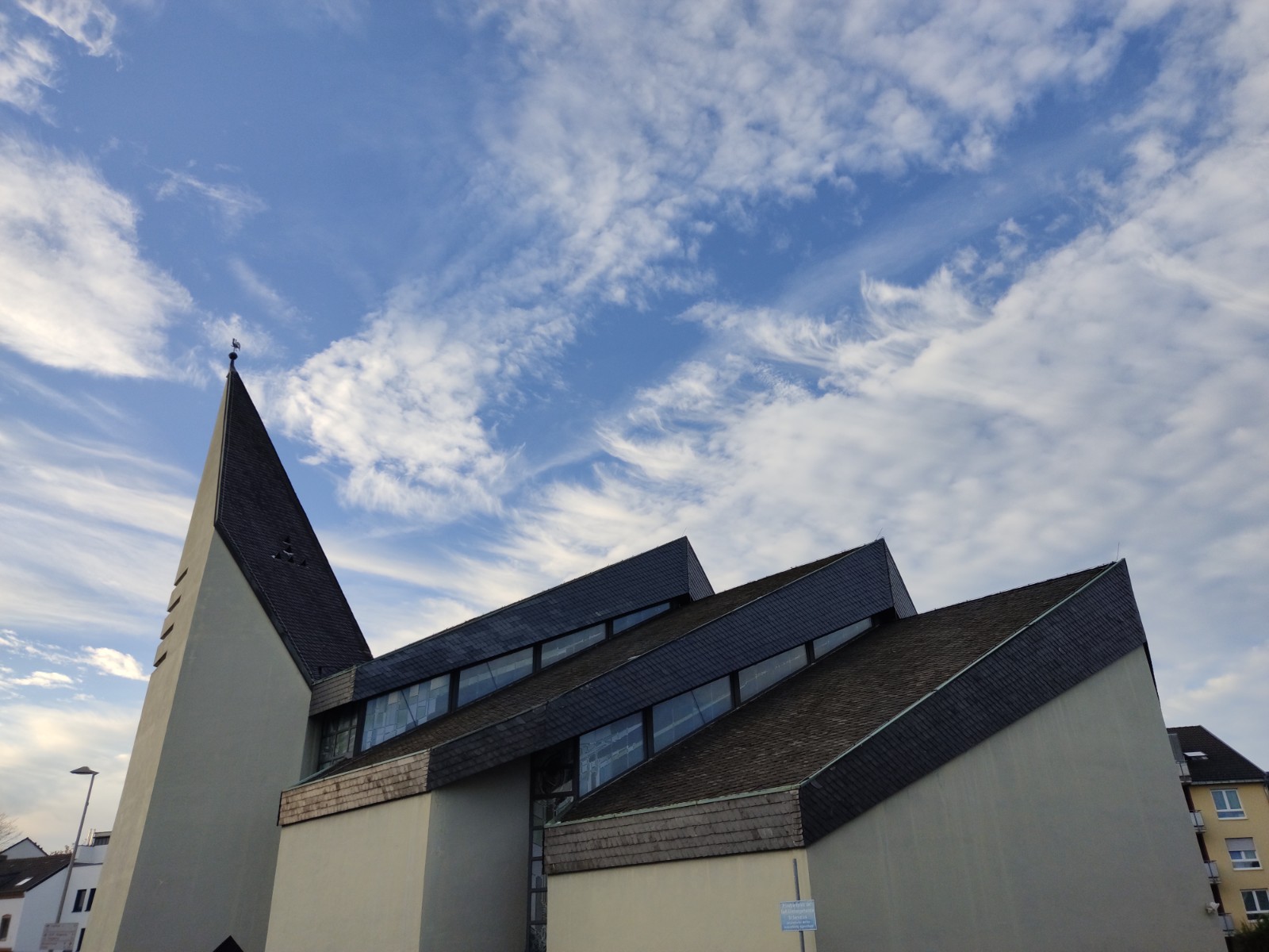 Kirche-St.-Maria-Empfangnis_Aussenansich